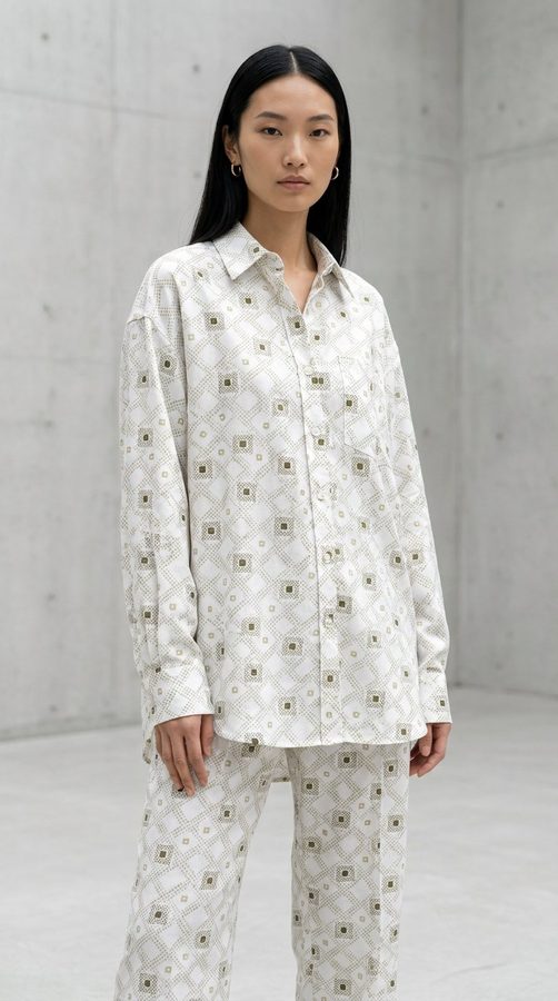 Shirting Coral Print Oversized shirt on model